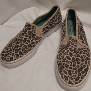Keds Leopard Print Slip On Sneakers Women's Size 8.5 Casual Shoes Tan WF53512